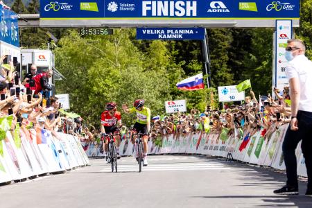 Vrhunec 4. etape Dirke po Sloveniji na Veliki planini 